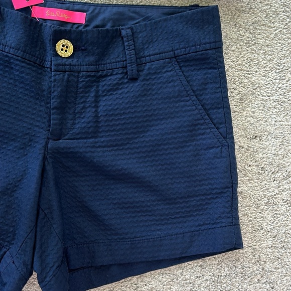 Lilly Pulitzer Callahan Short in True Navy - Picture 3 of 5